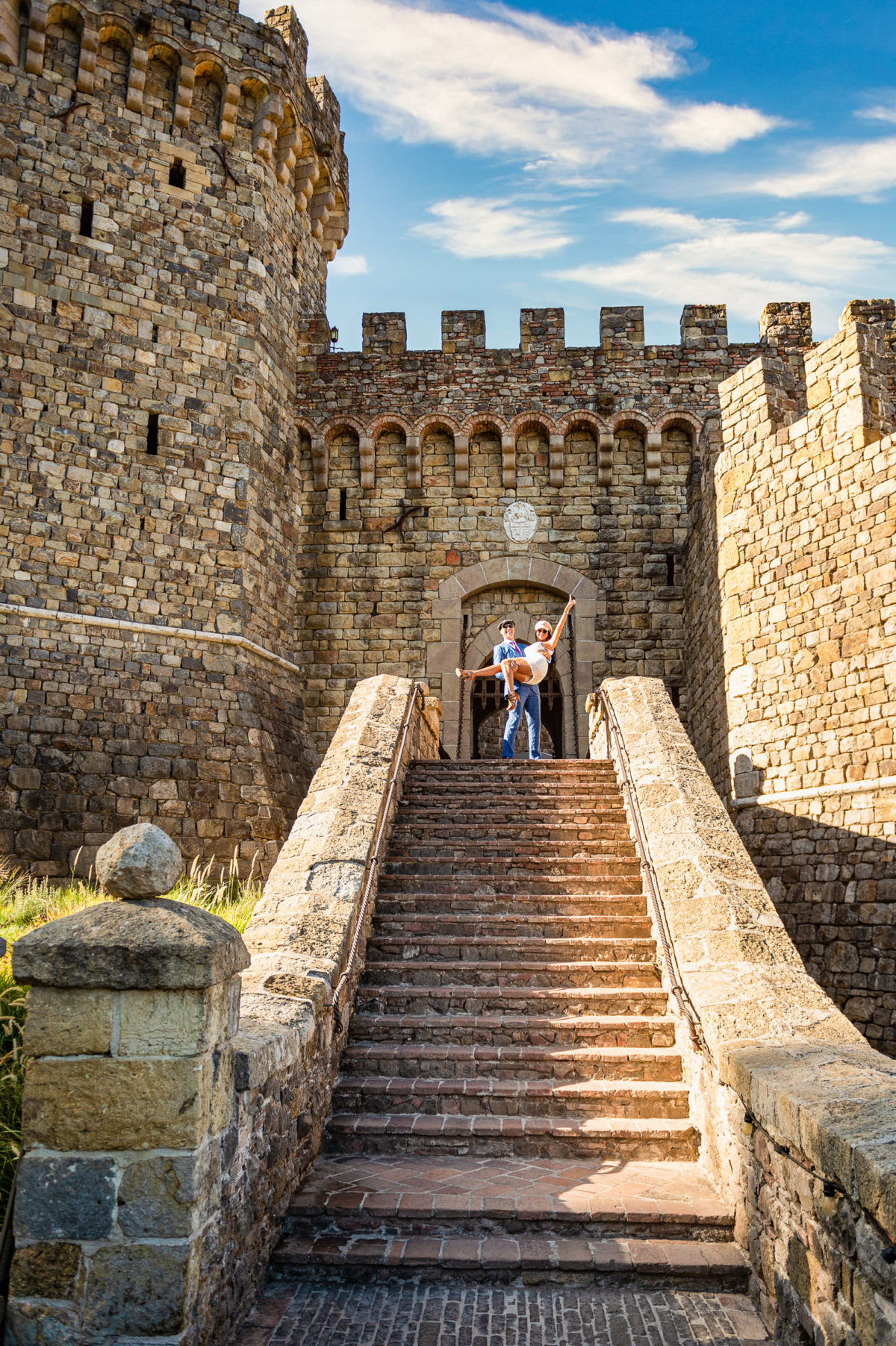 newly engaged couple at castello di amorosa