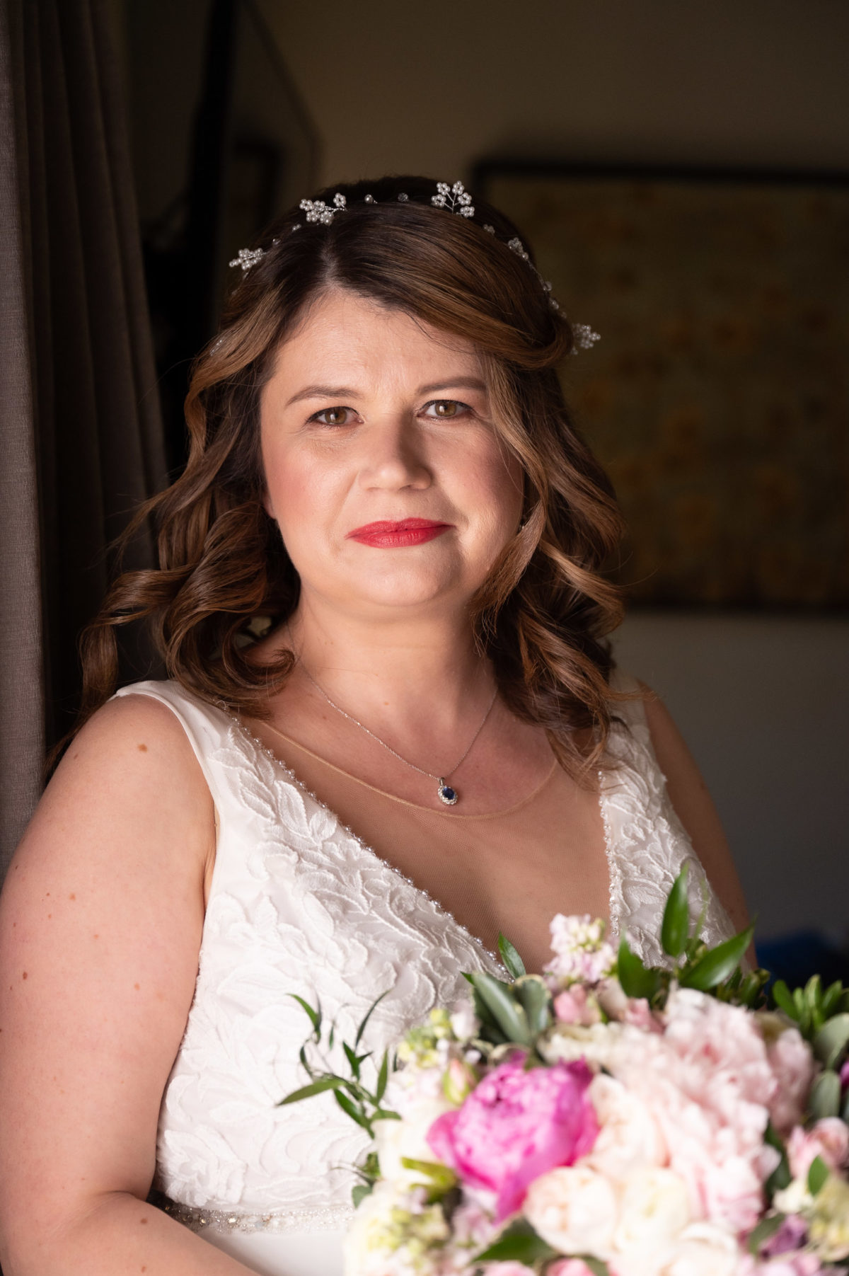 bride portrait with flowers
