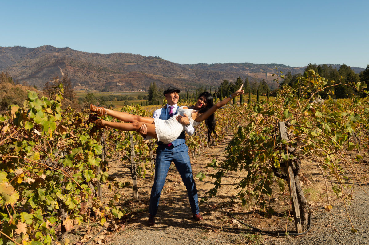 newly engaged couple at castello di amorosa