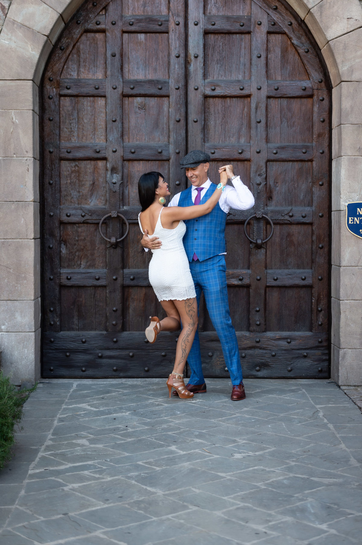 engagement photos of couple in castle