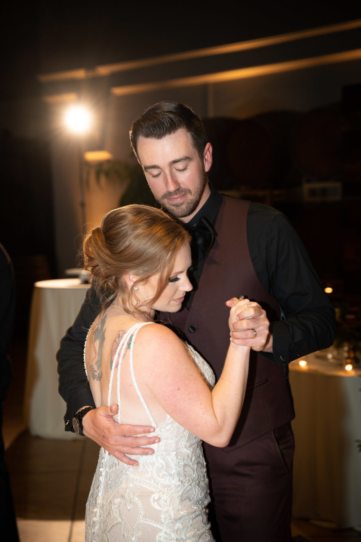 bride and groom first dance